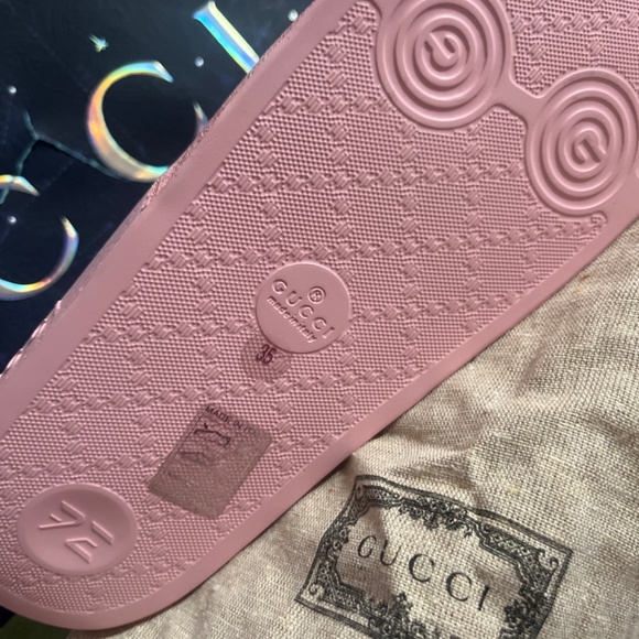 Gucci slides - Picture 3 of 3